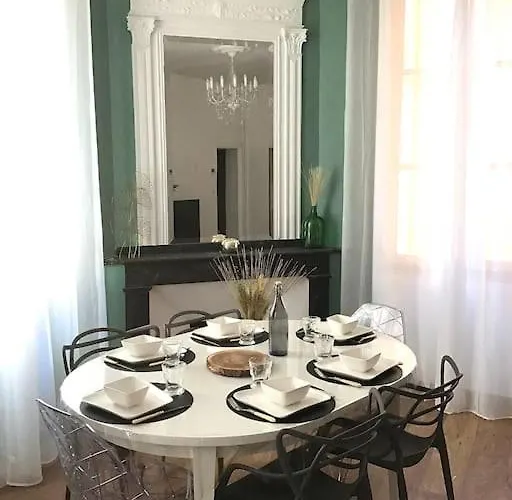 Hypercentre Apartament *